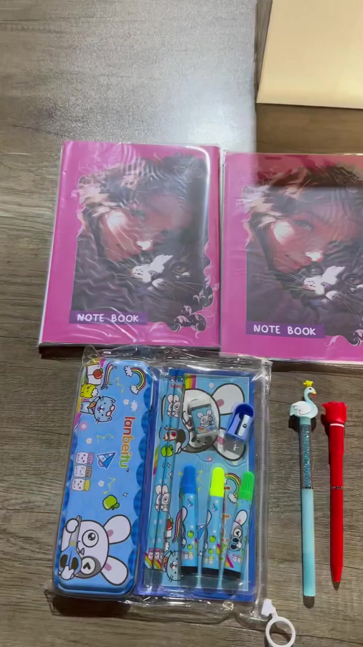 طقم مدرسي

الميزات:

تشكيلة منوعة ومميزة الاشكال والالوان

4 دفاتر ذات اشكال واللوان مختلفة بحجم A3

سبورة لتعلم كتابة الارقام والحروف مع قلم خاص

2 قلم جاف ذو تصميم مميز وجذاب

2 اقلام خشبية

3 اقلام تلوين

محفظة اقلام معدنية
كل هذا وبسعر 9 الاف بس 
الملاحظات:

للتواصل داخل بغداد 3 محافظات 5


**إذا كنت صاحب هذا الإعلان وتريد حذفه لأي سبب، رجاءا أرسل رسالة إلى الدعم الفني**