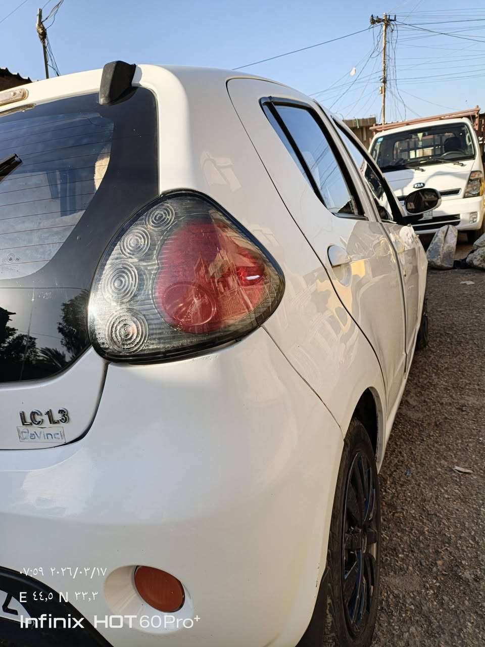 السلام عليكم سيارة جيلي باندا للبيع موديل 2013 السيارة كفالة عامة ماعدى صبغ قليل بالجاملغ الأيسر جاهزة كله شغال كهربائيات منظومة زنون  تدفئة اوتبريد كير مكينة استندر مافتوحات السيارة كل تفاصيله مذكورة مكان السيارة الزعفرانية السعر 45 اوبي مجال بسيط 
رقمي ***********
***********
