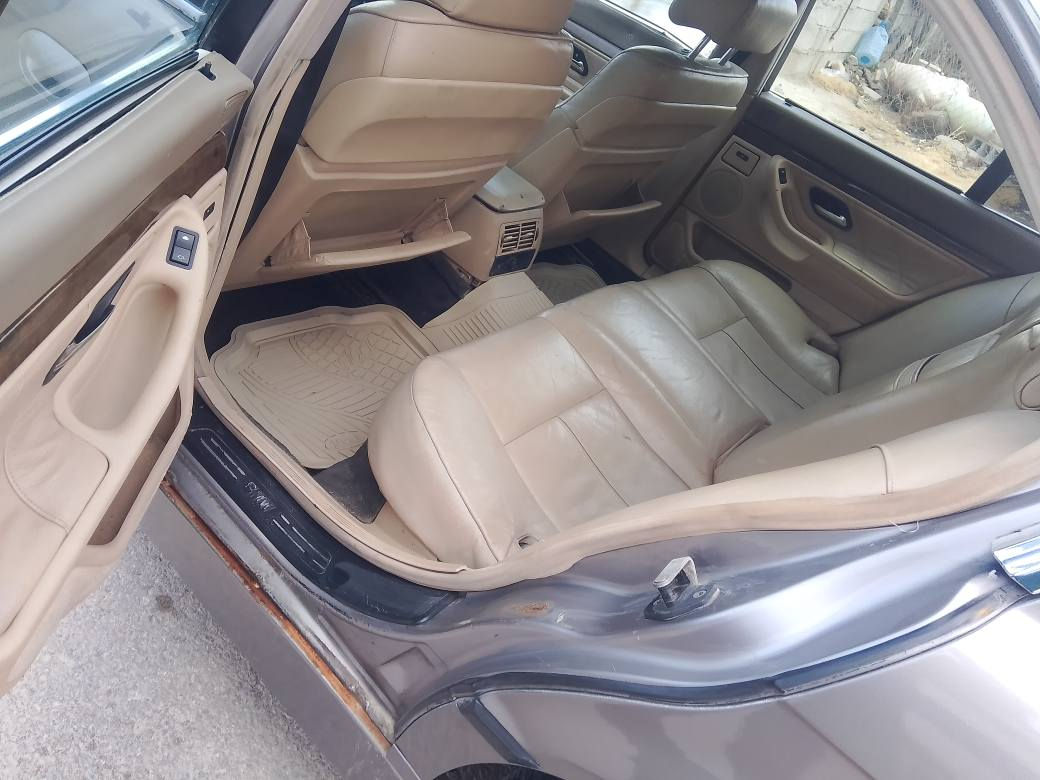 ماشەڵالەماڵی هەموولایەک
BMW740
V8کەپس  گێڕتۆماتیک
سەیارەکەفول فول
کوشن خەزن جڵدوهیتەروکابای
ناوی لەسەردەقی شەریکە ماوەتەوە
ویل هامان تایەی تازە
دەعمولێدراوی نییە
موسوبڕاوە بەشەرت
گێڕومەکینەتەقەوڕەقەی بەشەرت
کامل کارەبای مەزبوت
سەنەوی لەگەڵە بەعوج ئەیفرۆشم
شوێن سەیسایەق
*********** السليمانية, العراق
