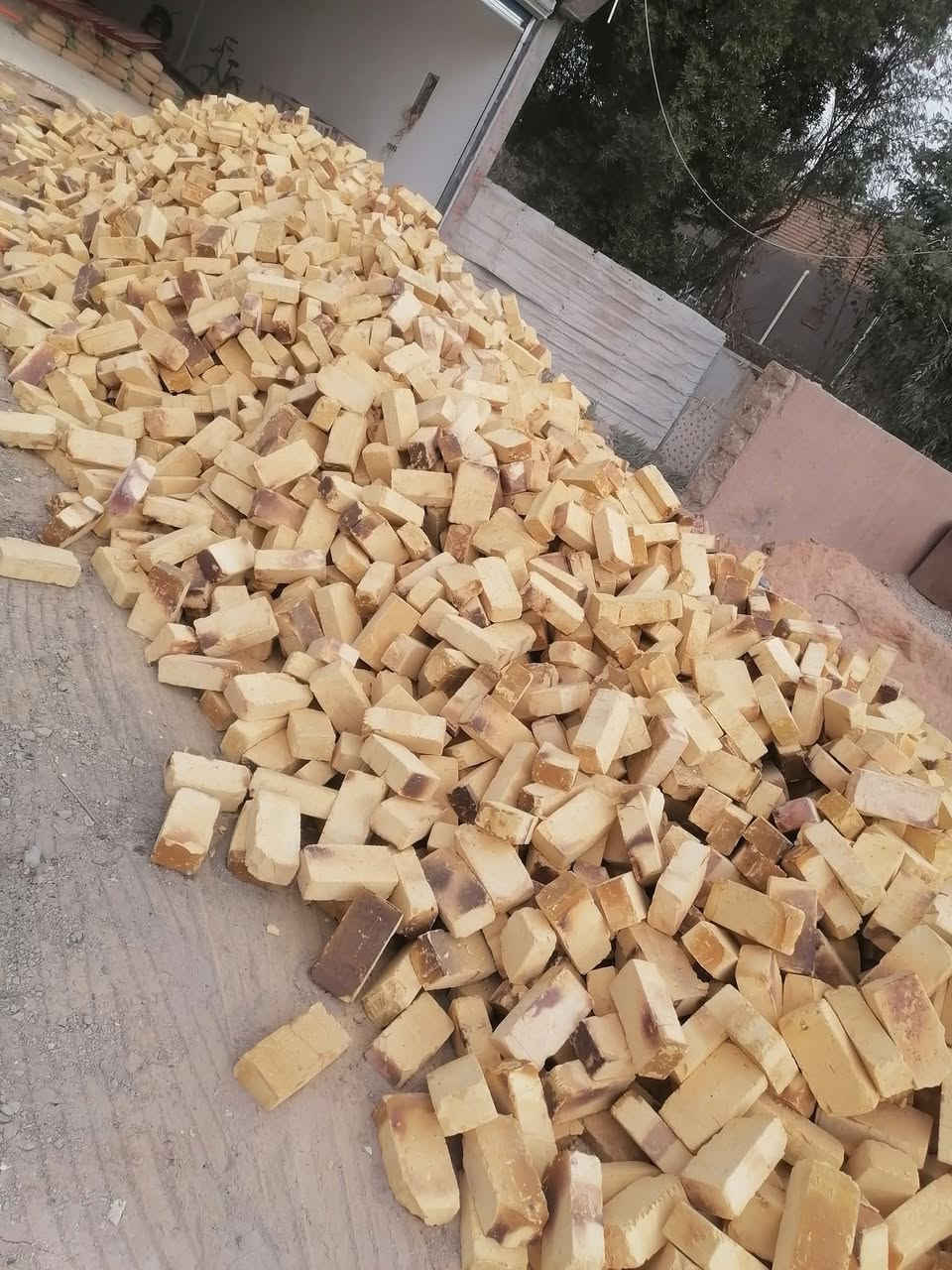 مكتب لبيع الطابوق العادي والجمهوري بأنسب الاسعار خالي من الأملاح يوجد توصيل خلال 24 ساعه (نجف ديوانية سماوه)

***********
