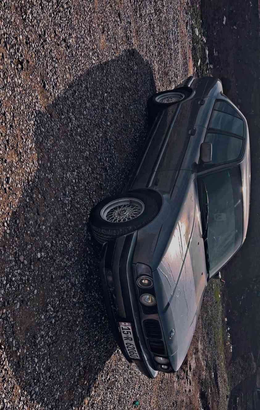 سلام عليكم اخوان بيئم دبليو موديل 91 محدث 95  سلايت فول مواصفات للبيع 
صبغ عام بيها ضربه خفيفه بل جمارلغ خلف سائق سعر 60 وبي مجال  *********** واتس اب كركوك, العراق
