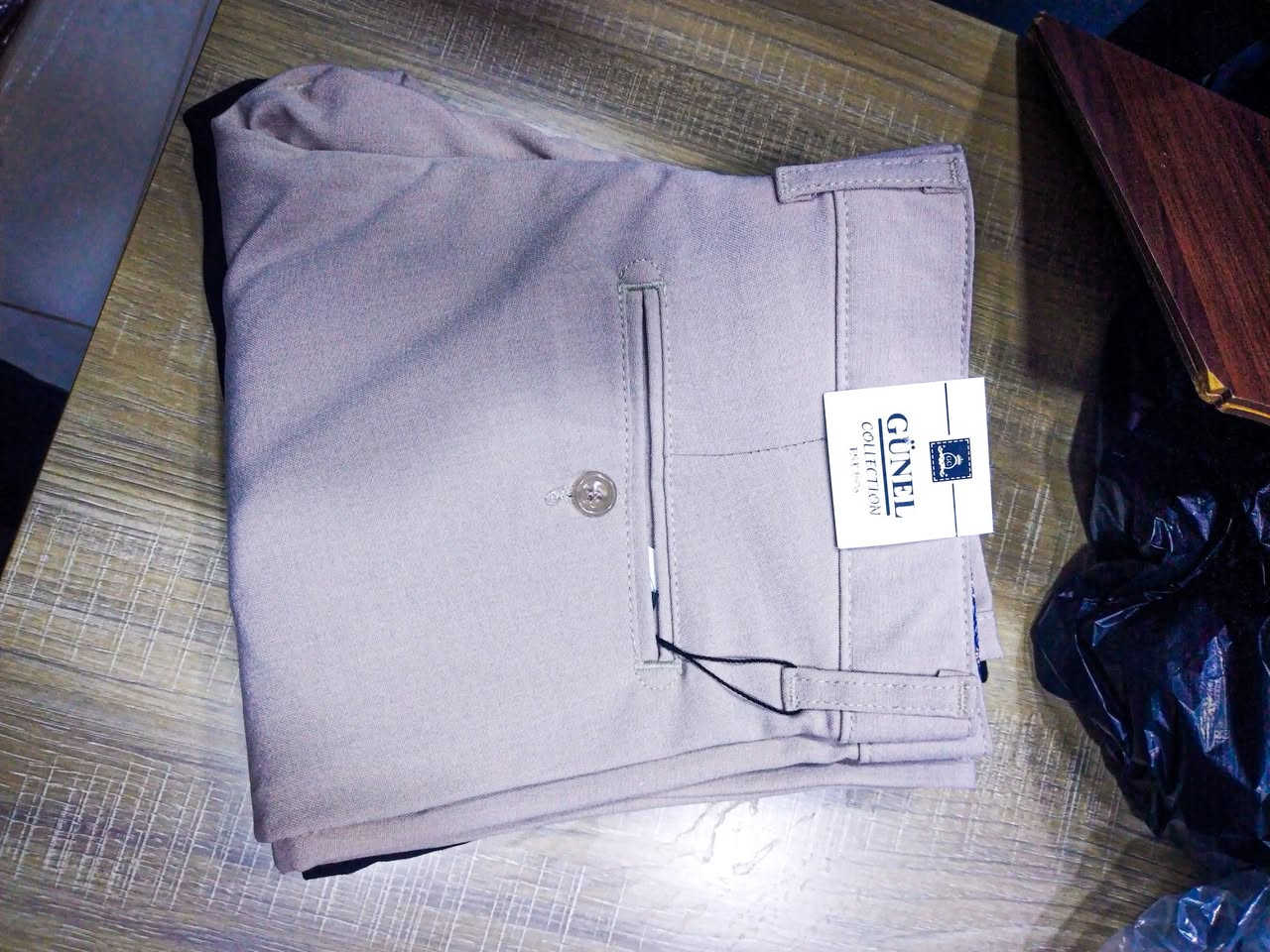 هل تبحث عن الإطلالة التي تمنحك الثقة والتميز في عيد الغدير الأغر ؟
في "أزياء الريان للألبسة الرجالية"، جمعنا لكم أفخم الموديلات التي تدمج بين الذوق الرفيع والجودة العالية. كل قطعة لدينا تم اختيارها لتناسب ذوقك الخاص وتضيف لمسة من الرقي لمظهرك.
✅ ملابس الألوان لعيد الغدير. 
✅ الملابس السوداء لمحرم الحرام. 
✅اسعار تنافسية ورخيصه. 
✅ماركات عالمية اغلبها غير متوفر في السوق. 
​✅ تشكيلة متجددة تواكب أحدث صيحات الموضة.
✅ خامات مريحة وتصاميم عملية تناسب يومك.
​لا تكتفِ بالمشاهدة، جدد خزانتك الآن بأفضل القطع!
📍 موقعنا: [الرفاعي / شارع البريد / مقابيل التربية ]
💬 للطلب والاستفسار، تواصل معنا عبر:
واتساب: ***********
أو عبر رسائل الماسنجر مباشرة.
