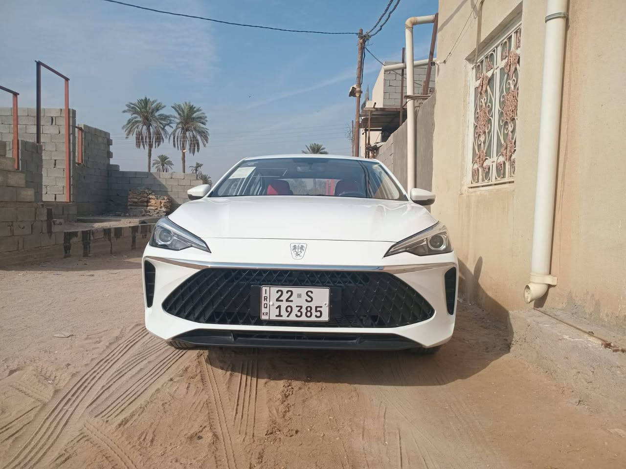 السلام عليكم 
أم جي روي 
مديل 2024
سيارة فول
رقم أربيل تحويل أو وكالة
ماشية 10000 
الرقم ***********
