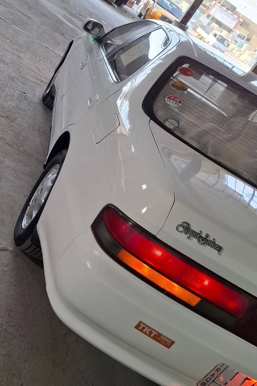 سلام عليكم كرسته البيع موديل 1993رقم قادسيه مشروع وطني مكفوله من الكص والنغل جثه والعيب شرعي والضربه بيه رشات صبغ مكينه وكير وانجي جدد حداديه وتخم تاير تبريد ثلج دواخل جدد السياره مال جناي مكان السياره الناصريه مركز السعر 75بيه مجال الاستفسار ***********
