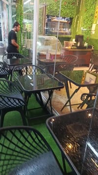 مطعم جاهز • مجهز بالكامل • قرية الغدير