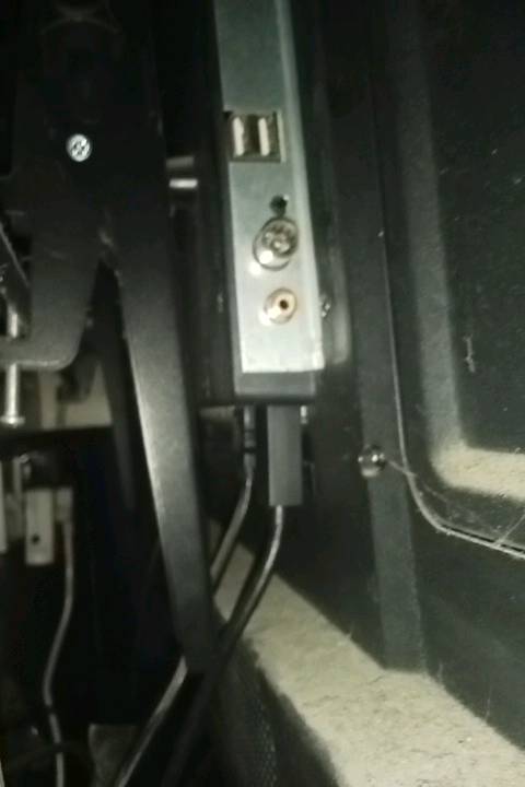 بغداد الحسين شاشة للبيع مواصفات حلوه بس الريمون مو أصلي بيها 3 اجتي