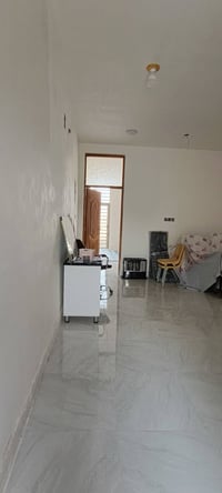 بيت للبيع حي الجامعة 100 متر طابقين بناء حديث  صور الطابق الثاني للاست...