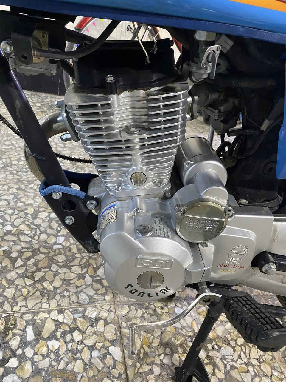 السلام عليكم 
مكفوله من كلشي 
مثل متشوف 
مكينه قويه 
ب٦٠٠وبيها مجال 
الشعب 
***********
