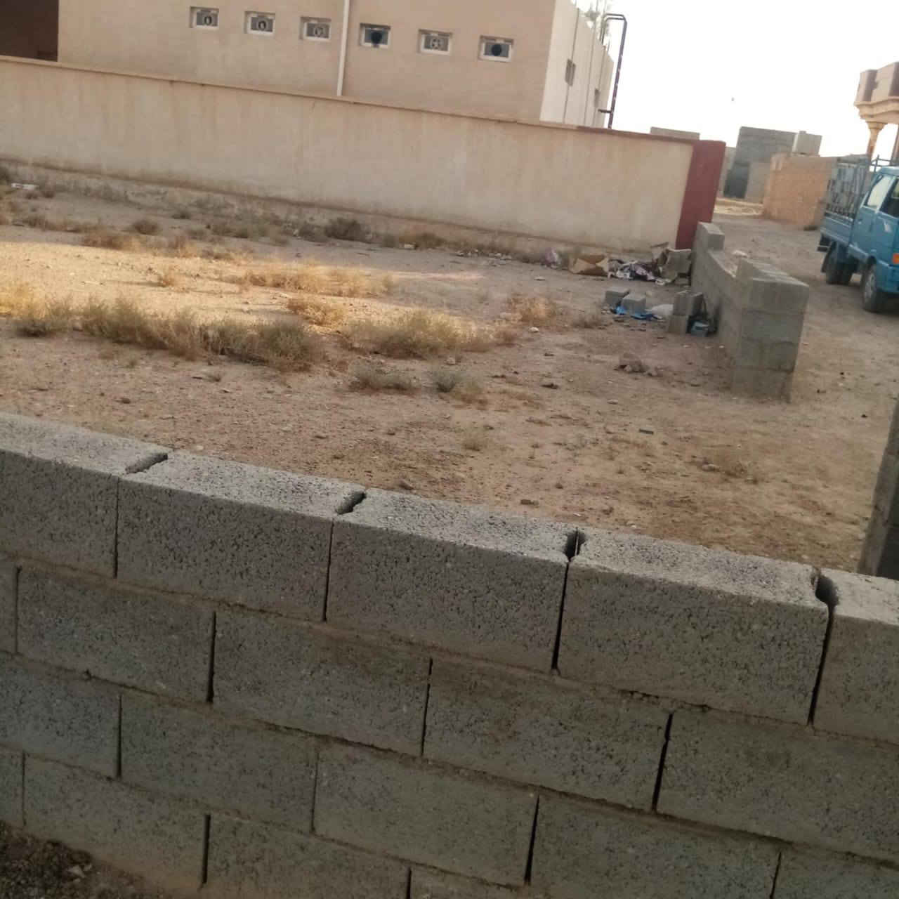 السلام عليكم ورحمة الله وبركاته اخوان موجود قطعت ارض اللبيع مساحته 325متر اللبيع  هاذ *********** تواصل
