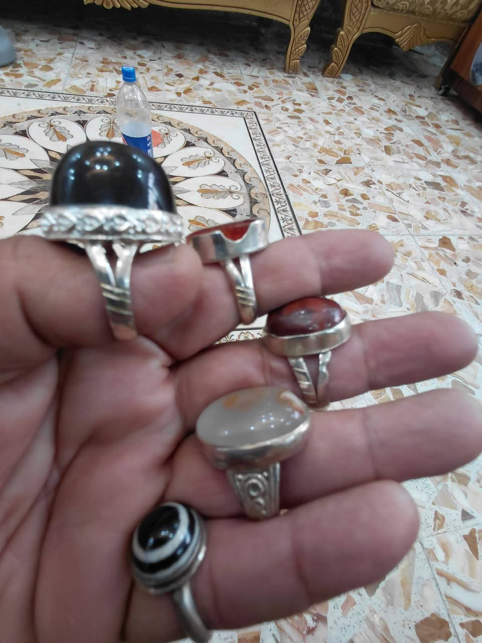 من رخصت الادمن متاح خمس محابس السعر ١٥٠


**إذا كنت صاحب هذا الإعلان وتريد حذفه لأي سبب، رجاءا أرسل رسالة إلى الدعم الفني**