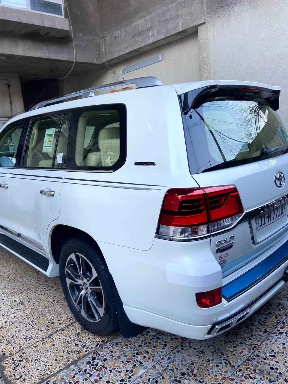 تويوتا لاندكروز 2020 كراند تورنك ساز باب اول
فول موصفات GXR شركة ساز 6 سلندر

مكفوله كفاله عاامه من الصبغ والبارد

ماشيه 70  الف كيلومتر 

3 شاشات بلادي شاحن تليفون 

جنطه كهرباء  كرسي كهربا 3 طكات 

العنوان  بغداد السيديه  قرب تقاطع درويش 

للاستفسار ***********
