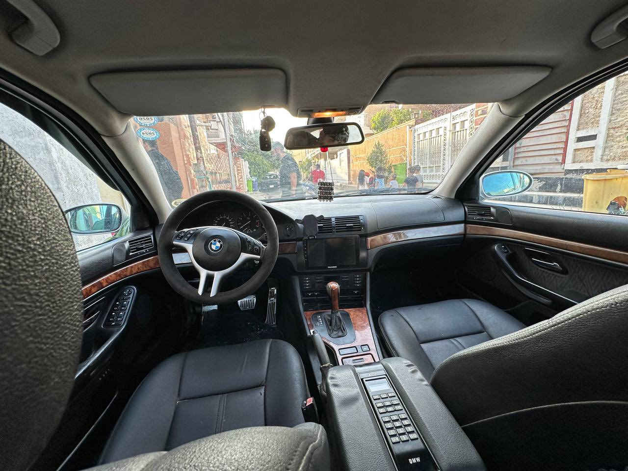 سلام عليكم 
من رخصه الادمن المحترم
للبيع 
BMW E39 528
موديل 2001
جام كهرباء ، مري كهرباء ، دعاميات m ، دركه m ، منظومه كزوز رياضي نظام بوابات صوت كلش مرتب ، سياره مرتبه كلش ومناقصها شي ، كهربائيات تدفئه وتبريد كلها شغال ، 3 انظمه قياده نورمال ، وسبورت ، وكير عادي ،محرك وكير كفاله ، سياره بيها رش كم قطعه ابيعلك احزام مكفوله من الحادث والمعجان ومكفوله من الشرعيات ، سياره رقم اربيل الجديد ، سنويه بسمي لحد 2029 ، هزه جديده تنتهي بشهر 2 تحويل شوكت متريد اروح احولك ، العنوان ديالى بعقوبه ، للتواصل 
***********
