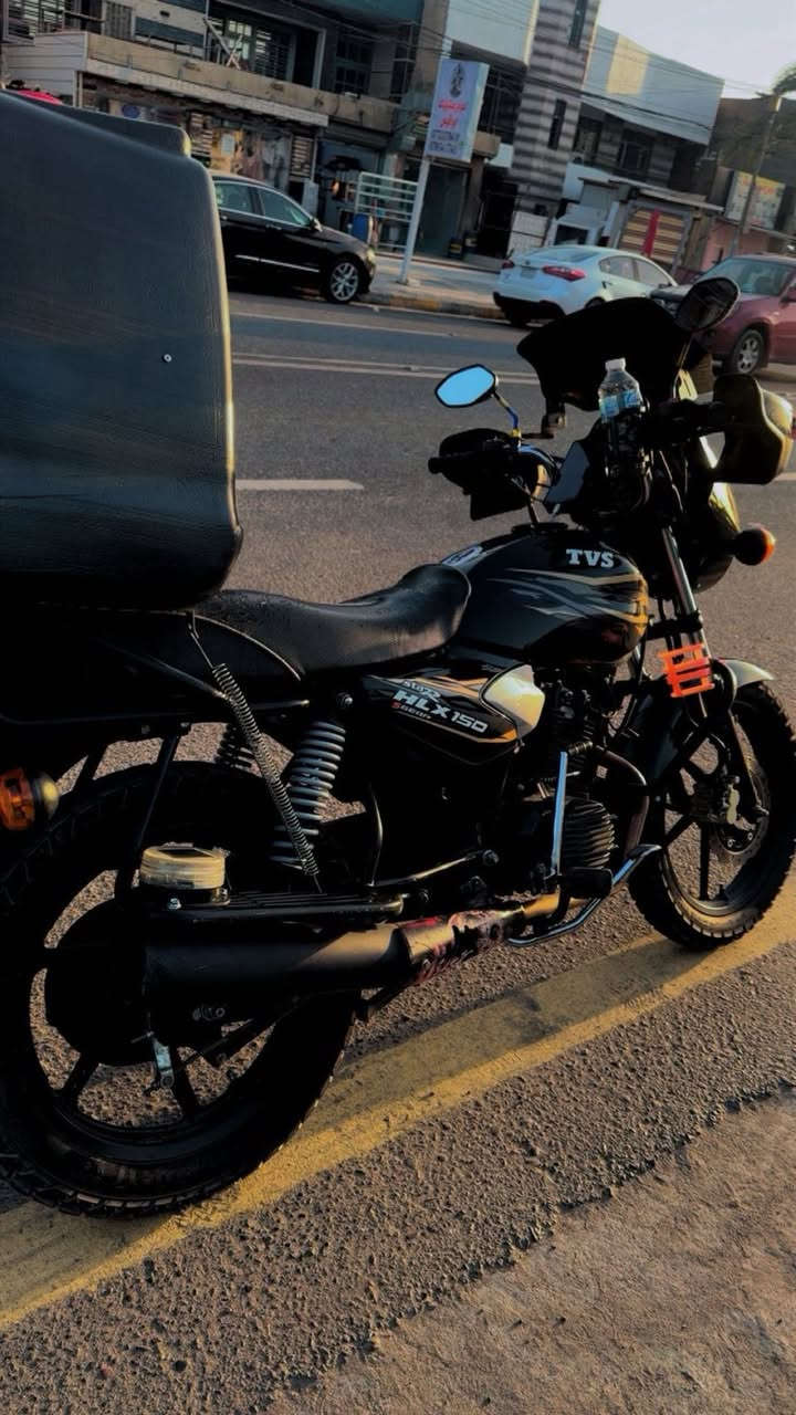 سلام عليكم تي في اس مديل 23 مرقم بغداد ماشيه 26 دراجه كلش معتني بيه بينه هيه ميحتاج احجي بلحقيقه. احله بعد 
الايت والهورن مو وياه غاليات ماخذهن 
السعر 2800وبيه مجال 
مكان بغداد المنصور 
***********
