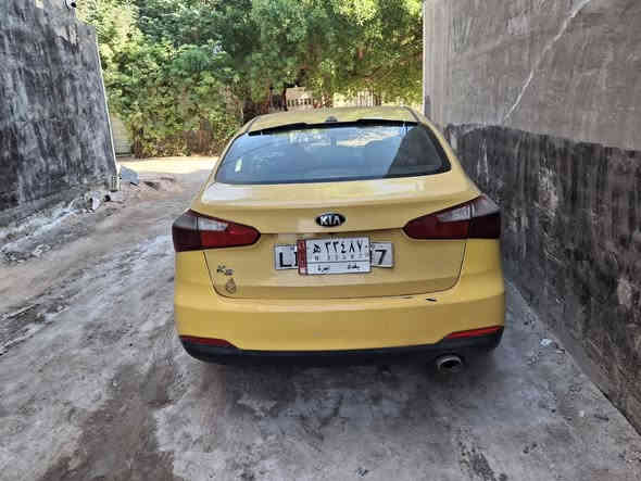 السلام عليكم فورتي ٢٠١٥ للبيع
سياره امريكيه حادثها باب وقبق جنطه بدون دواخل كير مكفول مكينه مجفتها تبريد صدر كله شغال تخم تاير 
مصفره غرامات وهيئه تحويل ثاني يوم 
محرك جي تي اي 
السعر ٨٥ وبيها مجال مكاني بغداد كويريش ***********
