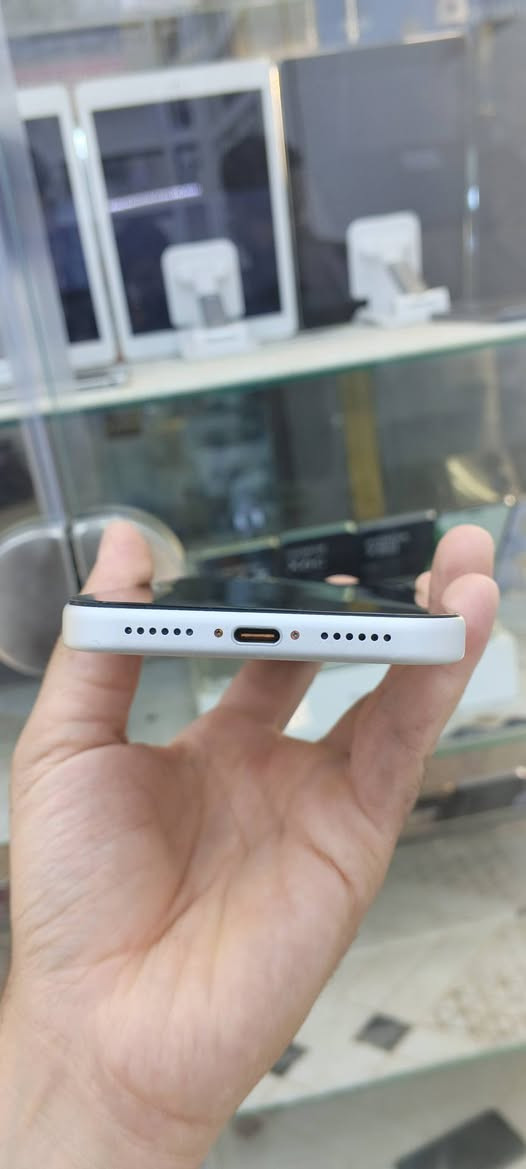 17 promax  بەنرخی 14پڕۆماکس

2سیم و زاکیرە 256 گێگا و پاتری 100 مۆبایلەکە  شاشە و پاتری و ئیتاری  گۆڕاوە و فەیس  ئیش  ناکات جام کامێرای درزێکی هەیە هیچ کێشەی بۆ کامێرا نیە و باقی بەزەمان  نرخی 595$ دۆلار و مەجالێکی  زۆر زۆر کەم

شوێن/چەمچەماڵ + گەیاندن هەیە شمشمل, السليمانية


**إذا كنت صاحب هذا الإعلان وتريد حذفه لأي سبب، رجاءا أرسل رسالة إلى الدعم الفني**