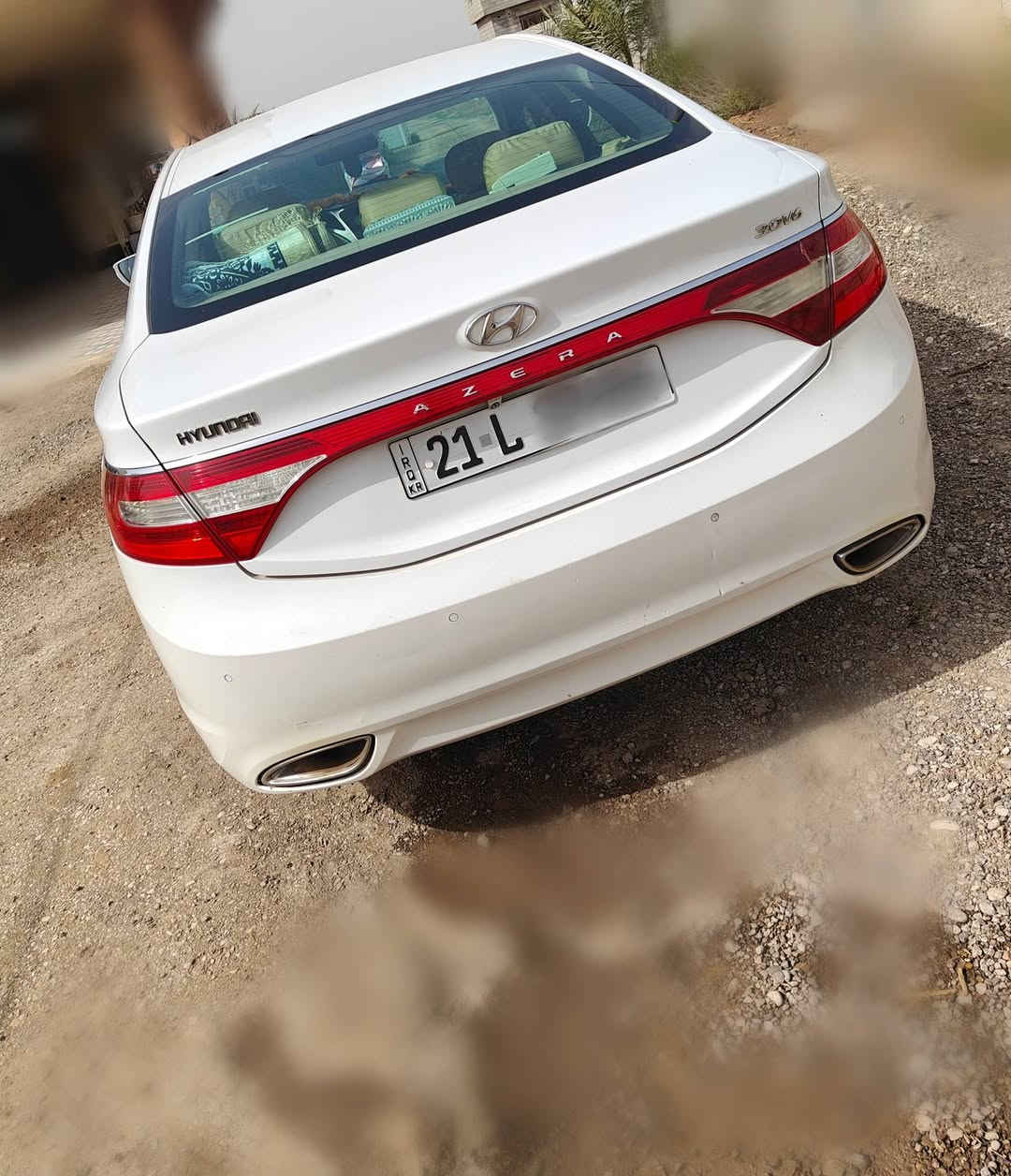 السلام عليكم
هونداي ازيرا موديل 2012 خليجي 
مكينه 3000 كير كله تمام 
رقم السليمانية 
كفالة عامة من الصبغ والضرر 
اشاير مري +شفط 
 اعطال تحكم ستيرن 
كشنات جلد كهربائي 
خلفي حساسات امامي خلفي 
منظومه زنون عالي ناصي اصلي 
مع بلوجكترات + علامه هونده 
 كامره خلفيه 
مع كامره بالمرايه الداخليه 
 تخم تاير جديد صدر فول 
امامي خلفي كله تمام  والسونار مرفق مع الصور 
للبيع  السعر
125 وبيها مجال
 المكان ديالى بعقوبة 

***********
