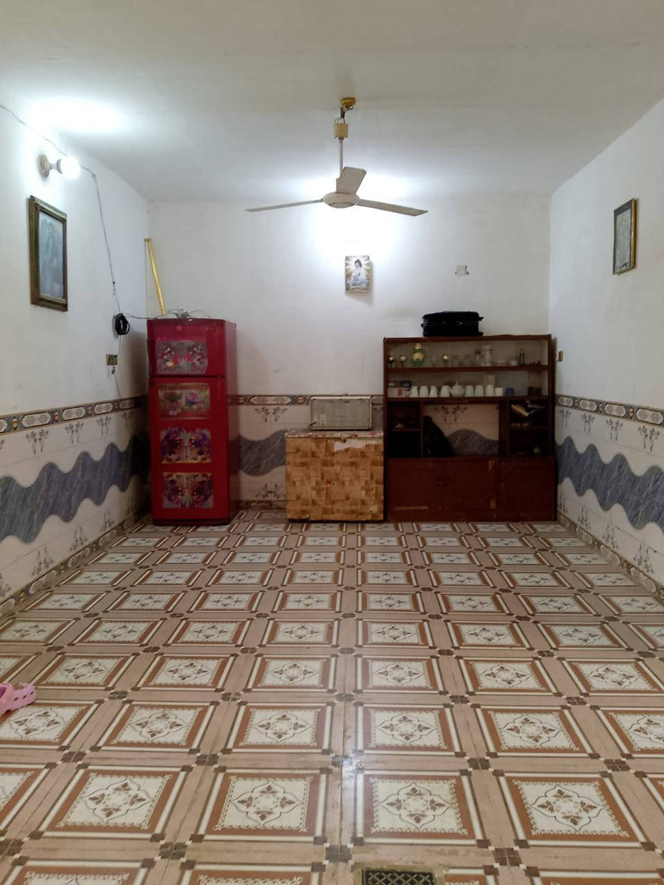 بيت مساحته 200متر بل قادسيه بجبيسه سعر65بيه مجال  البيت كامل تعال وكعد بيت نضيف التصال ‏‏‪0770 552 0723‬‏
