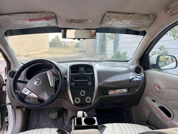 نيسان سني هند ام البليت الزركه   موديل 2016مكينه جديده وكير جديد  تبريد جديد دوشمه جديده  سياره واكعه عليه سقيفه  ومصبوغه عام ابيع واقع حال 70وبيه مجال رقمه بغداد تحويل ثاني يوم  مكاني بغداد تاجي ***********
