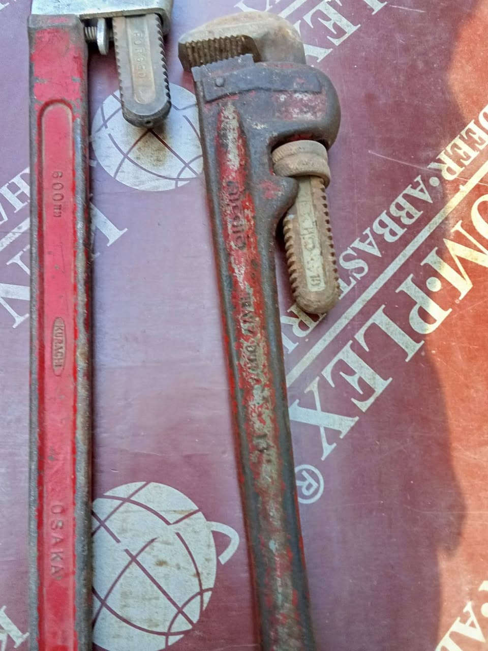 سكول سباين للبيع وحده أمريكا حجم ١٨ و ثانيه يابانيه  حجم ٢٤ سعر أمريكا ب٥٠ و يابانيه ب٨٠ رقم الهاتف *********** يوجد خدمة توصيل
