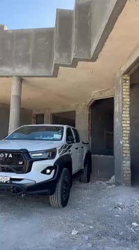 للبيع تيوتا جي ار ٢٠٢٤ السياره جديده كفاله عامه ماشيه ٤٧ ألف حقيقي الت...