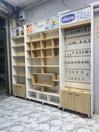 ديكور صيدلية للبيع  مستعمل استعمال بسيط للاستفسار   ‭٠٧٨١ ٧١٢ ٥٥٩٠‬