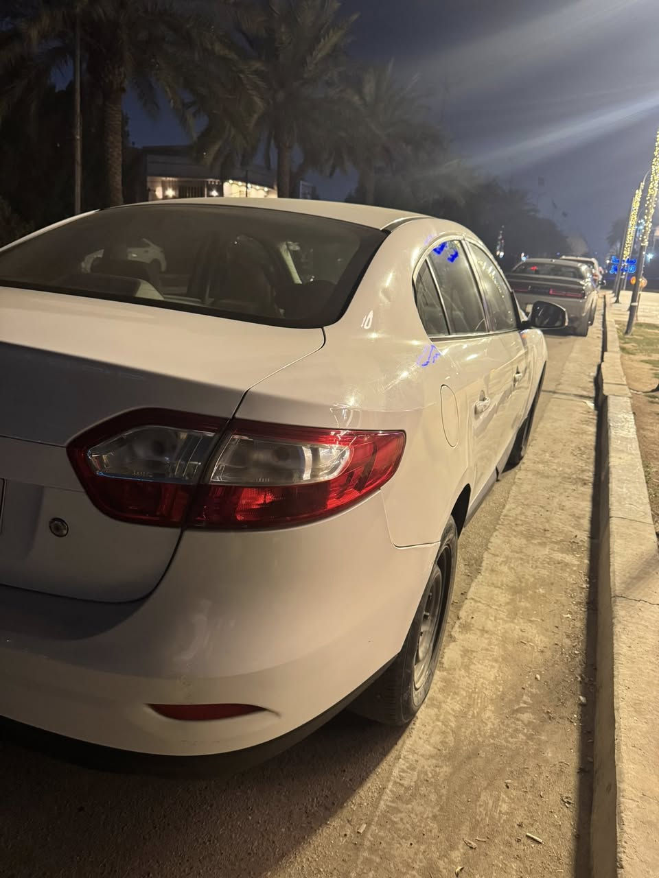 موديل 2015 رينو سياره كامله مابيها اي نقص تبريد صدر جديد متصر عليها ولا ربع  العنوان الكرخ 
السعر 75 وبيها مجال 
***********
