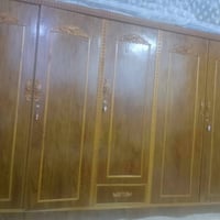 غرفه اخشاب • نضيف • فيها مجال