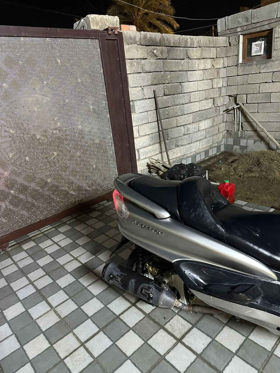 السلام عليكم
ماجستا 2008 بلادييي 

دراجه جاهزه كلشي شغال 
للاستفسار 

0773 822 7952
