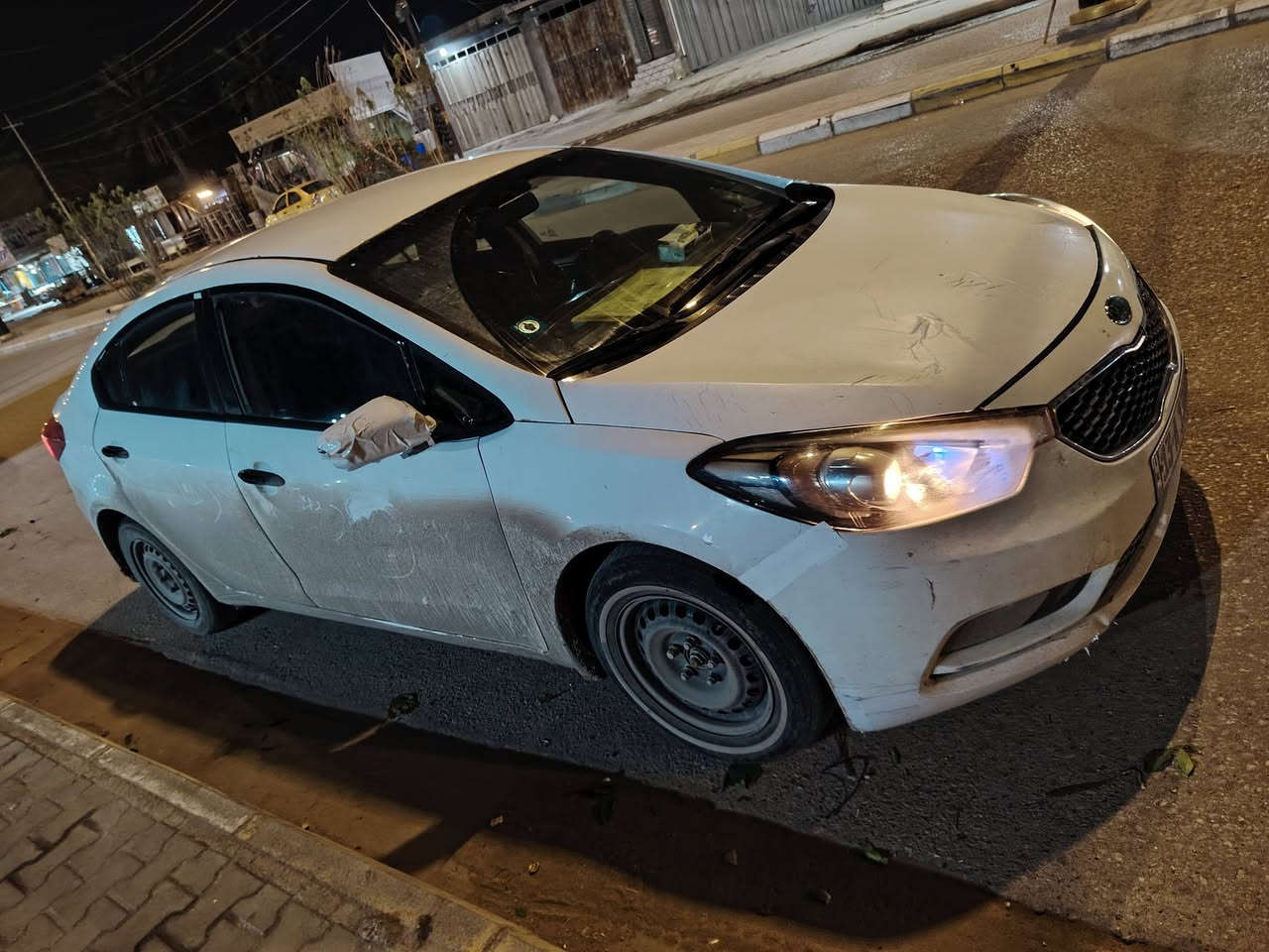 سلام عليكم ورحمة الله سيراتو 2014 سعر ٨٨
سماوه رميثه للمراوس ***********
