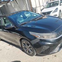 كيه فورتي موديل 2022 للبيع ماشيه 73 مايل حادثه كما واضح بلصوره رقم ارب...