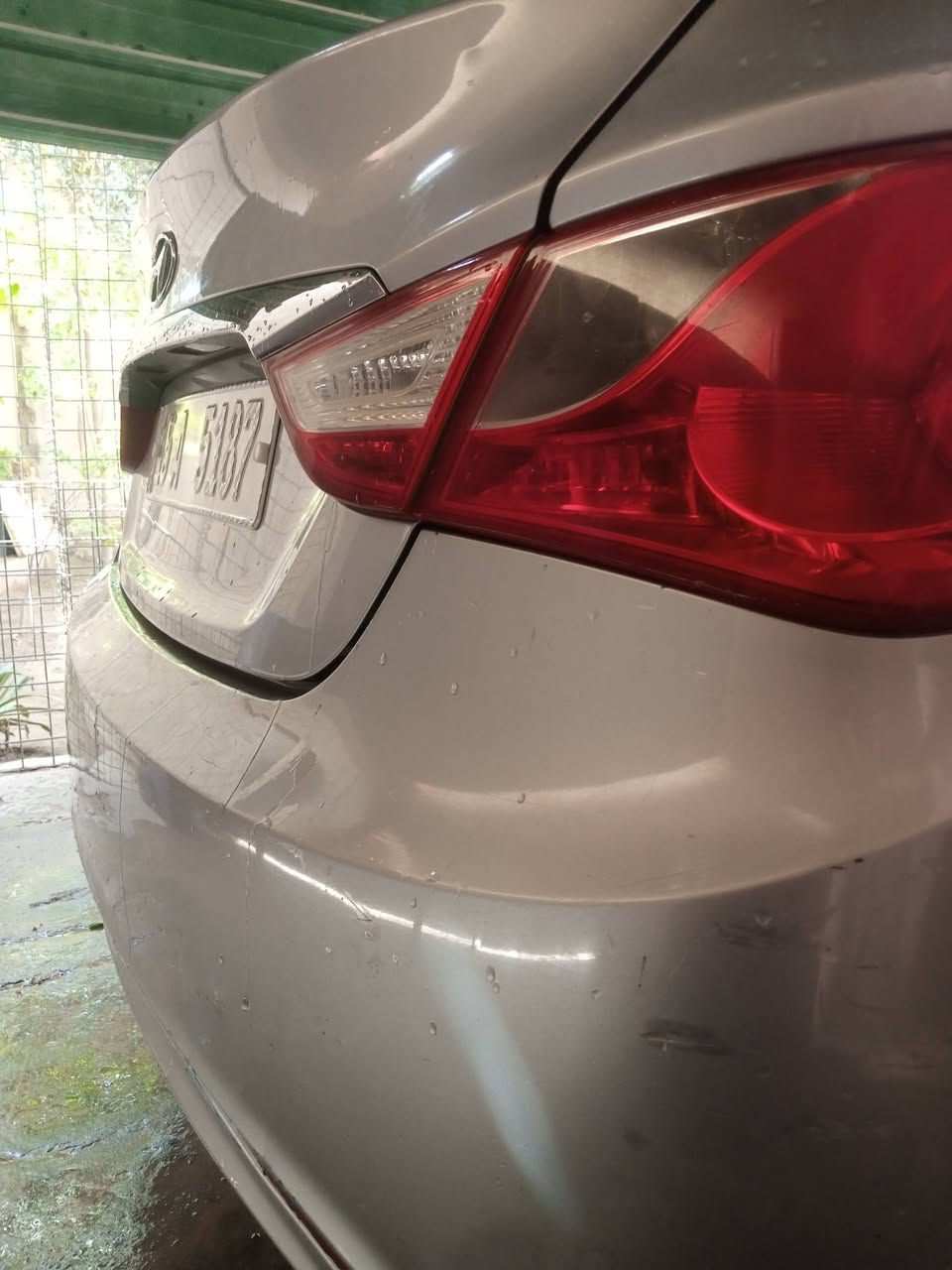 عاجل جداً
بسم الله الرحمن الرحيم 
سياره سوناتا موديل 2012  وارد امريكي ضربه اماميه كهربائيات كلها شغاله ما بيها اي نقص خير من الله محرك ما يوم فولت محسن كله بانزين عادي امشي كله 170 وما فوق 
ليكلك دك بلانص كله انت جذاب اصعد بصفي وشوف وين متريد اروح وياك فحص تحويل ثاني يوم  وزن السياره 2 ونص طن حديد ثخين 
مكان الأنبار  الاستفسار اكثر الأتصال على رقم
*********** اتصل ودلل
