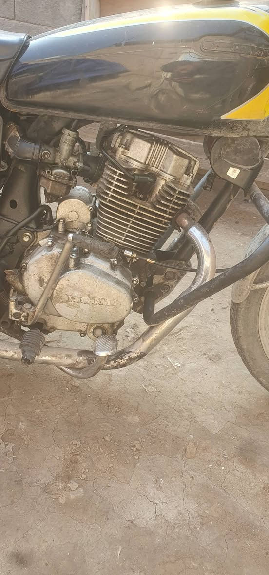 سلام عليكم. دراجه. للبيع هونده 5كير عاطله. طك بيهة. الواشرات. بيت كور ول بوشه. وكامت. تعبر. دهن. عل بوشه ابيع. طافيه. شباب. طافيه. سعر 150 الف مكاني مدينه الصدر رقمي ***********
