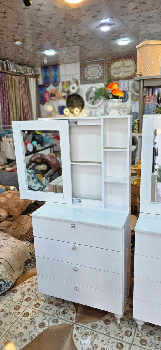 بسم الله الرحمن الرحيم 
مكتب علي الجبوري للأجهزة
أجمل تشكيله من الأثاث  المنزلي 
للطلب والاستفسار مراسلة الصفحة 
الرقم والواتساب ***********
يتوفر خدمة توصيل 
يتوفر بالتقسيط
ميز تواليت موديل يجنن
جام سلايت  
خشب اصلي أم دي أف تركي 100‎%‎100
طول 175سم
عرض 80 سم 
عمق 35 سم 
السعر 90 ألف
