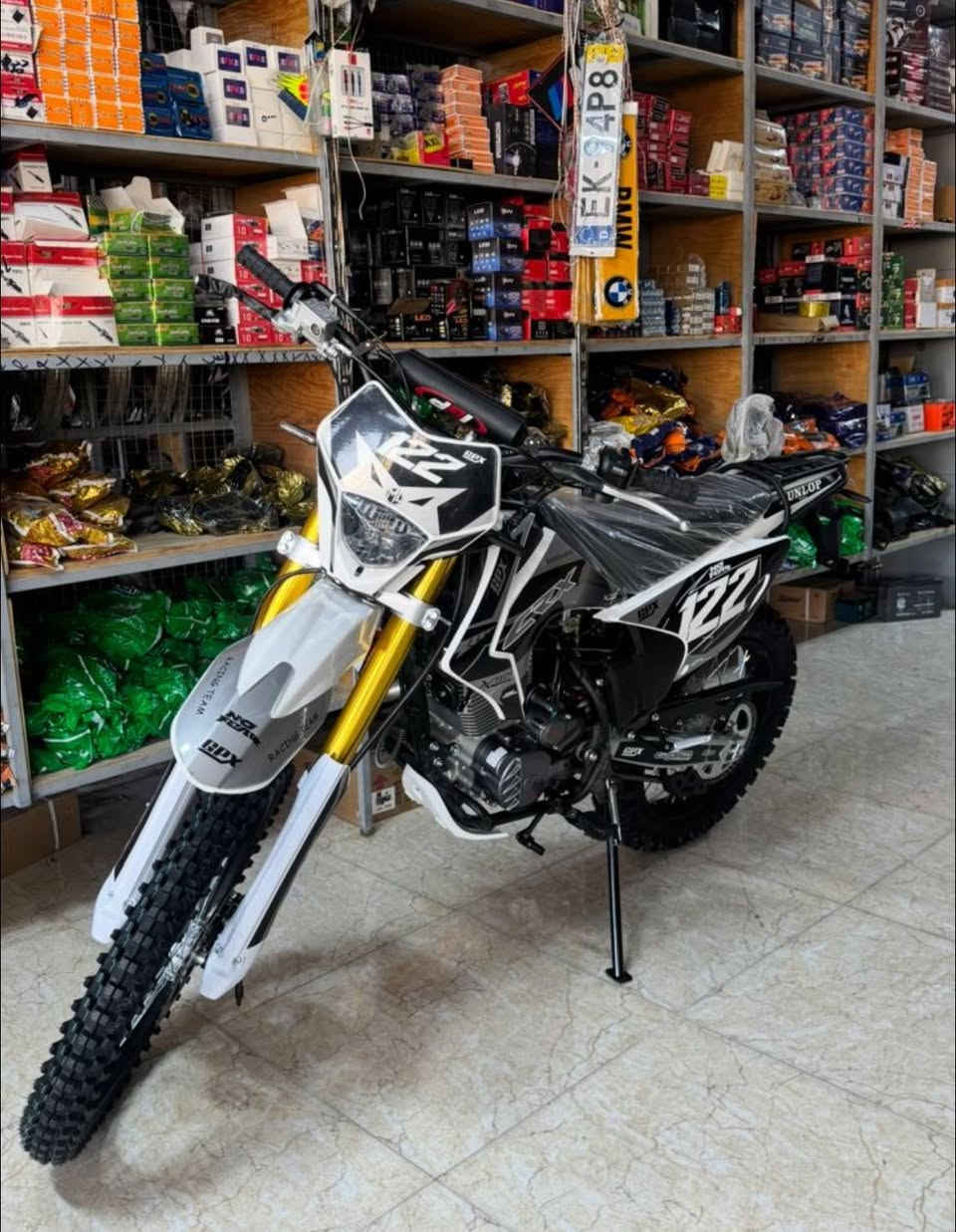 دراجة crx محرك 300cc دراجة تخبل شلعة بطناش يشك لكاع دراجة ماشية بس ٣٠٠ موديل 2025 سبب لبيع دراجة جبيرة وماعندي مكان خاله بيت جدي سعر1900 مليون وتسعمية بيه مجال قليل حك جية دراجة ماشية قليل اوراق كاملة مكان بغداد العبيدي رقم ***********
