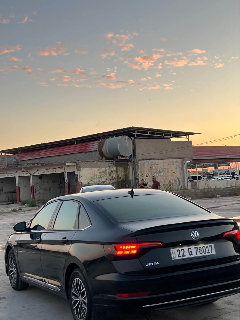 جيتا موديل 2021
مواصفات امريكي فول مواصفات 
محرك ١٤ و توربو مرغوب 
ماشي 150 الف Km
رقم و سنوي و هزه جديد الي 2028
داخل و خارج نضيف 
تبريد ثلج ❄️ 
تخمات وتايرات جديد 
بي بولند و شبر صبغ بدون دواخل نهائيا 
باقي كفاله من گير و محرك وضربه 
عليها 7 اوراق غرامه ينزل من سعر 
سعرها 124 و مجال 
 عنوان شيخان 
*********** شيخان, نينوى
