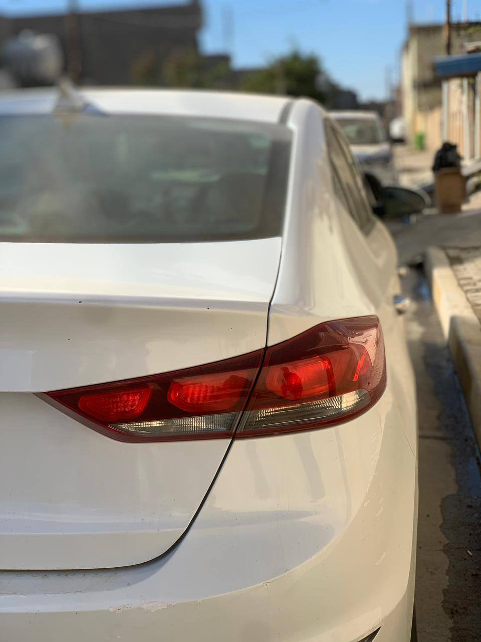 السلام عليكم عندي انتره موديل 2017 وارد امريكي بيها 3 قطع بابين جها سكن وبنيد ليبل واحد سياره البنيد جارد وبيه تزليق بل قماره غليل ماشيه 147مايل مكينه الفين دوش لا تنقيص ولا تبخير تخم تاير صدر ممتاز رقم واسط تحويل ثاني يوم ابيض صدفي المكان المحموديه السعر 120وبيه مجال للستفسار  . . ‪***********‬‏
*********** بغداد, العراق
