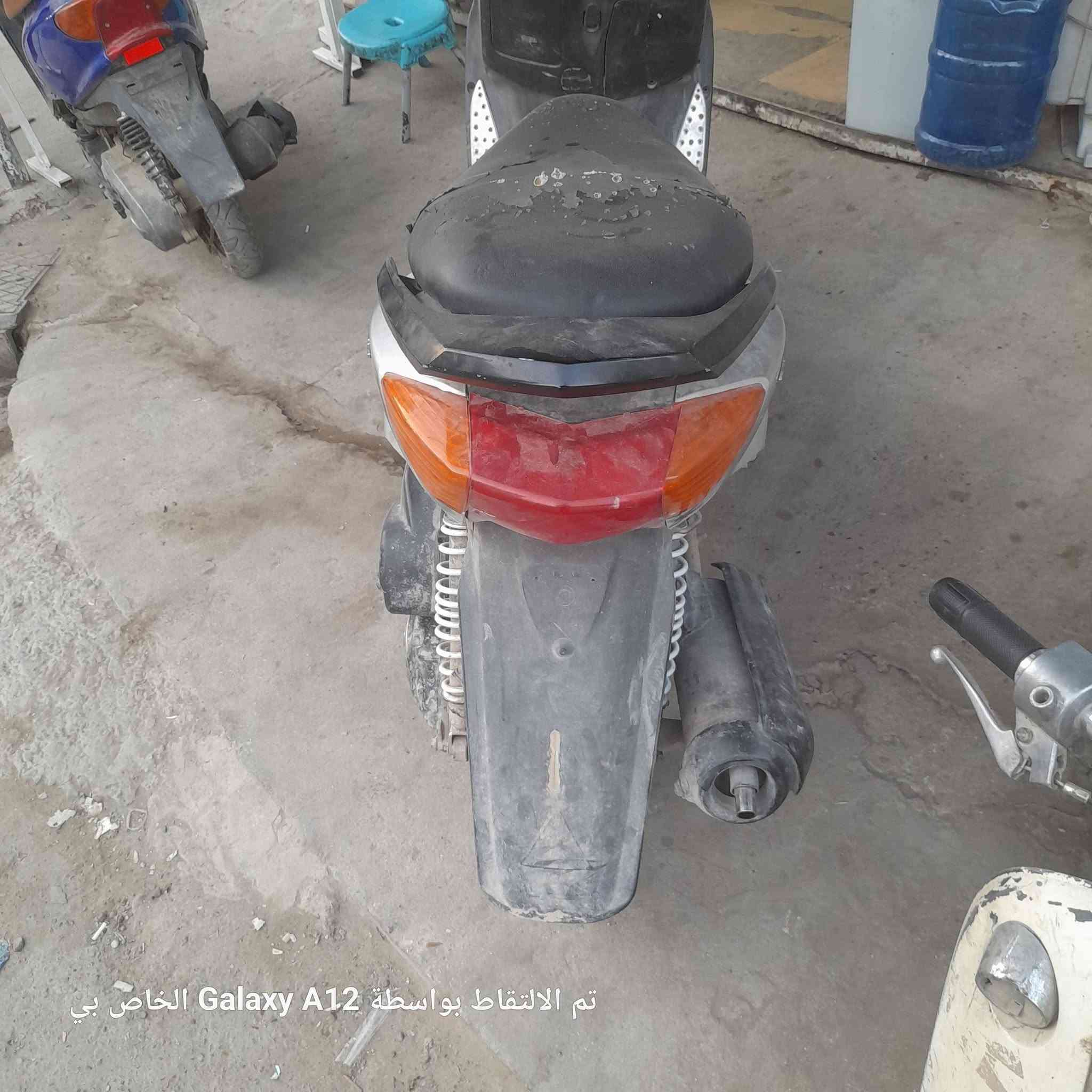 السلام عليكم سكنس ياباني نضيف سلف هندر كهربيات كله شغاله تايرات جداد السعر ٢٥٠ لامين الثانيه يم باقر ابو الفلافل هاتف***********

