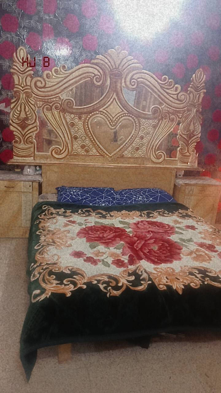 غرفه صاج كامله وياها زاويه بسعر مناسب رقم واتساب 
***********
