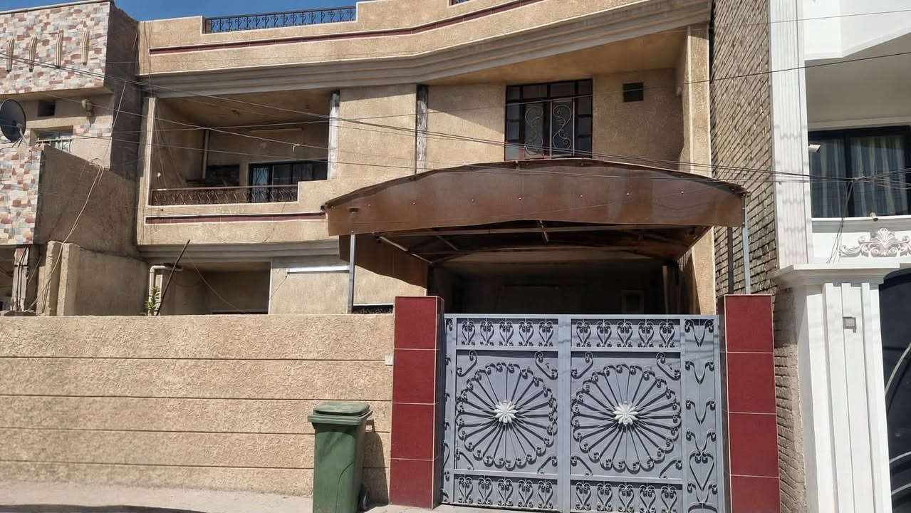 السلام عليكم بيت للبيع في حي الجهاد منطقه 95
للبيع  المساحه 200 متر  للبيع  تفاصيل اكثر على الرقم واتساب او اتصال يكون افضل 

***********
