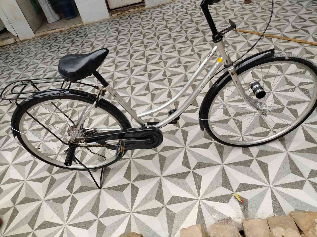 السلام عليكم باسكل للبيع سعر 75وبي مجال الدوانيه شارع الوكفه  
موديل 2016 الشراي يجي خاص


**إذا كنت صاحب هذا الإعلان وتريد حذفه لأي سبب، رجاءا أرسل رسالة إلى الدعم الفني**