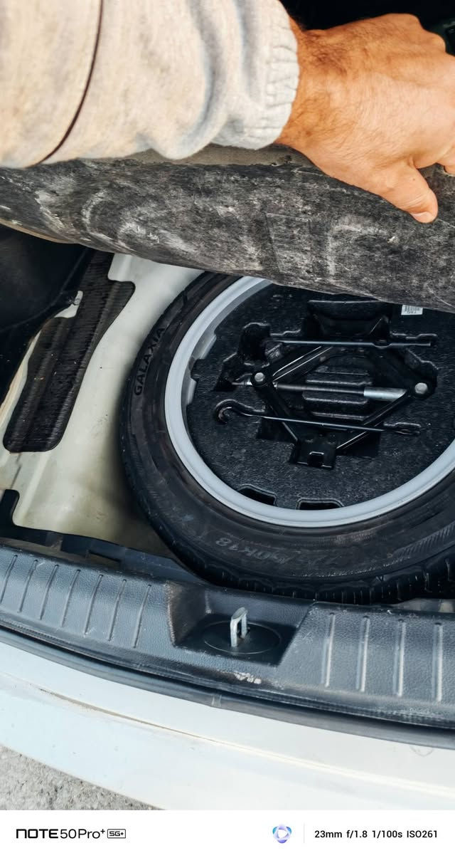 اسلام عليكم اوبتمه خليجيه 2015 ماشيه 155 سياره جديد سعر 130 باقي تفاصيل اتصال ***********
