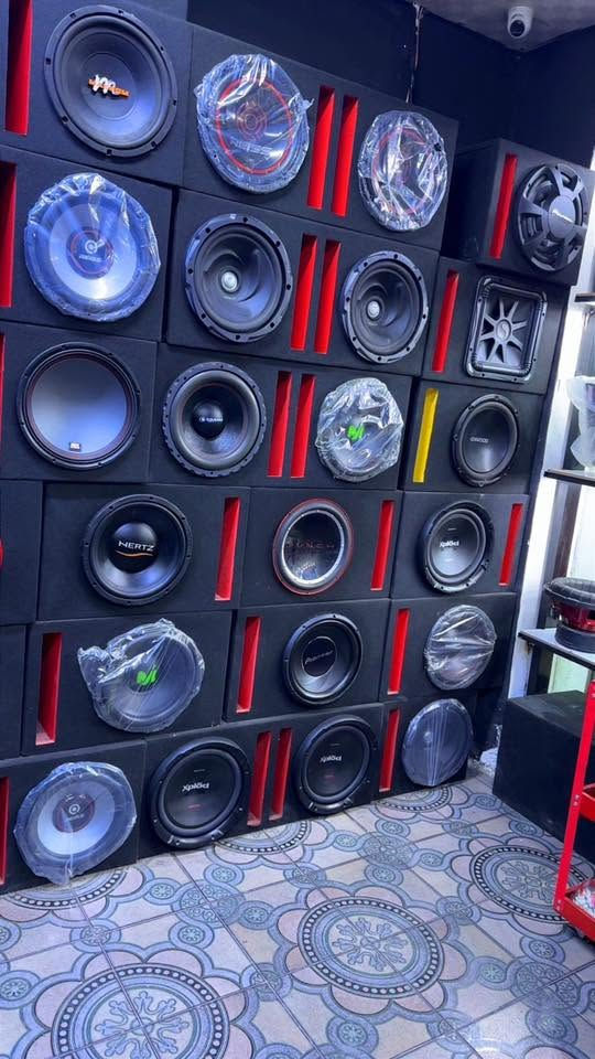 متوووفر كل ما يلزم صوتيات المركبه 🔈🔉🔊🎶

جديد او مستعمل واقوا العروووووض بكل الأردن 👍

سماعات دي بي ١٥٠ ارمس ٤٥ دينار 

سماعات دي بي ١٣٠ ارمس ٤٥ دينار 

سماعات دي بي ٢٠٠ ارمس بيضاوي ٥٥ دينار 

سماعات فلكس ١٥٠ ارمس ٣٥ دينار 

سماعات فلكس بيضاوي ١٧٥ ارمس ٤٥ دينار 

مسجلات حره اصلي مكفول 

سوني كينوود بيونير جي في سي متوفر جميع الموديلات بلوتوث 

ست جكات ٤٣ دينار بلوتوث اللوان 

٤ جكات ٣٨ دينار بلوتوث اللوان 

تفصيل تابلو سماعات خلفي ٣٥ دينار اللكنتارا أللون حسب الطلب 
متوفر خدمه تركيب جميع أنواع السيارات 
متوفر شراء وتبديل جميع أنواع الصوتيات 
متوفر تفصيل جميع أنواع واشكال الصناديق والديكورات 
متوفر بطاريات جميع الأنواع والمواصفات 

ولسا في تشكيله بضاعه غير المعروض وبنسبه للأسعار اقل الأسعار بلاردن

اهلا وسهلا 
محل راشد المجالي لصوتيات المركبات 
لخدمه اسرع تواصل عرقم التليفون 
او شرفنا بزياره 
الموقع الزرقاء الاتوستراد بعد مديريه شرطه الزرقاء ب ٣٠٠ متر بجانب قهوه ابو خالد وصيدليه الاسره 

(لا يوجد لدينا مواقع اخرى)

٠٧٨١٤٥٣٥١٦

للوكيشن المحل 
https://maps.app.goo.gl/WybUu9bh95QeC67z6?g_st=aw


**إذا كنت صاحب هذا الإعلان وتريد حذفه لأي سبب، رجاءا أرسل رسالة إلى الدعم الفني**