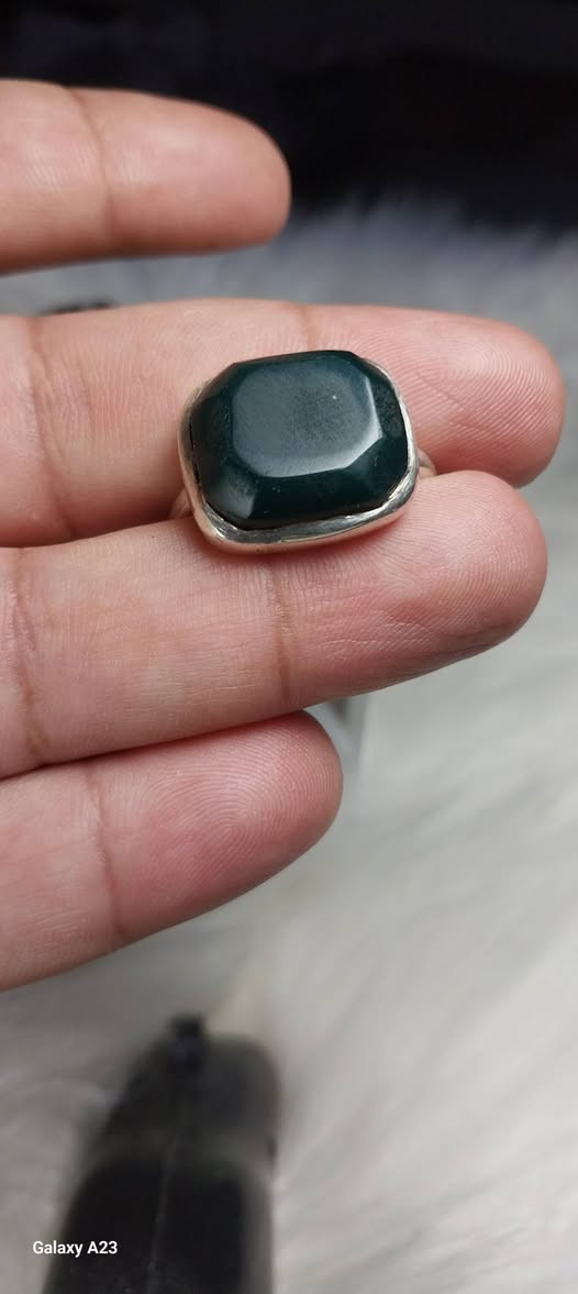 خضره قديمه صياغه يدويه للبيع والسعر خاص


**إذا كنت صاحب هذا الإعلان وتريد حذفه لأي سبب، رجاءا أرسل رسالة إلى الدعم الفني**