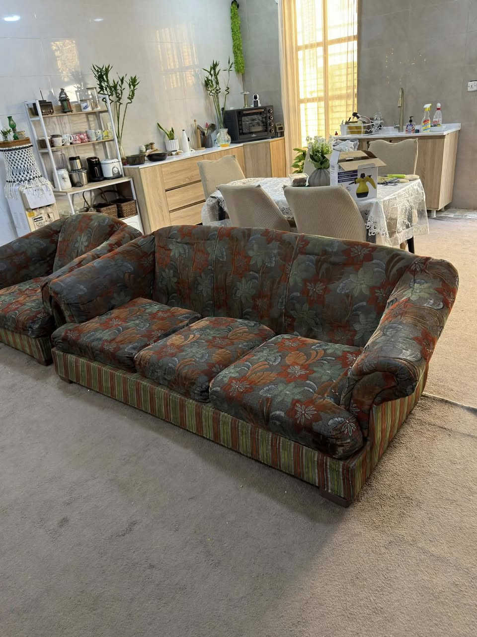 خشب مالته صاج اصلي بس قماشه تعبان يتبدل
7 مقاعد
السعر 200 الف وبي مجال للشراي


**إذا كنت صاحب هذا الإعلان وتريد حذفه لأي سبب، رجاءا أرسل رسالة إلى الدعم الفني**