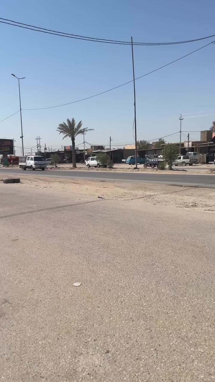 ‏قطعة للبيع المساحة 150 حي الشهداء أو حشد الرقم ***********
