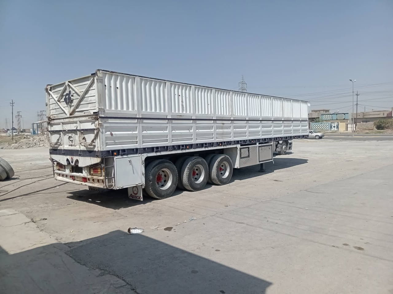 السلام عليكم عربانه للبيع شاصي محلي ١٦ دناكير اسكانيا تايرات نص عمر
***********
