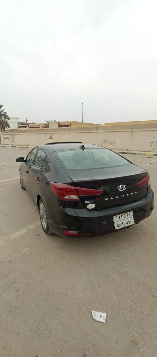 السلام عليكم النتره موديل 2019وارد  امريكي ماشيه 58بيه جاملغ وبنين بدون داخل فول مواصفات رادار نقطه عمياء شاشه كامره تحكم استيرن فتحة سقف مكينه كير جاهزه مكاني واسط عزيزيه السعر 119///***********
