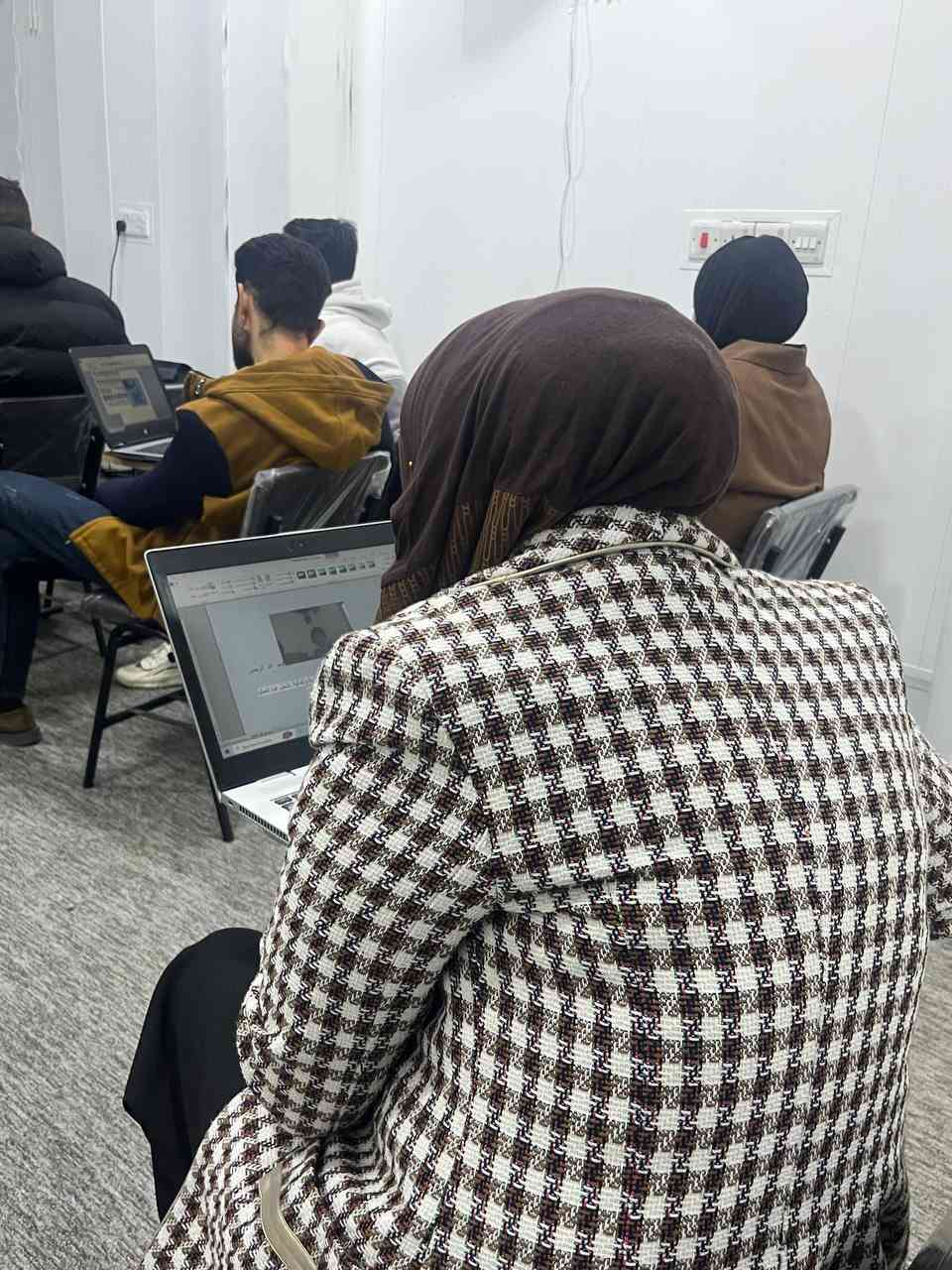 دورة الحاسوب والطباعة 
مع شهادة أجتيازة الدورة
🔴خصم ٣٠٪؜  لاول ١٠ مقاعد فقط 🔴
 العنوان ديالى /بعقوبة/ مدخل شارع خريسان

تم إعادة فتح التسجيل للاشتراك بدورة الحاسوب والطباعة :
تشمل الدورة:-
-الويندوز
-الوورد
-الاكسل 
-الباوربوينت
-الطباعة

مميزات الدورة:-
💯كسب الخبرات والمهارات💯
💯 الاعادة مجااانا 💯
💯شهادة أجتياز الدورة 💯
 
🛑 التسجيل مفتوح …مقاعد محدودة سارع بالحجز! 🛑

📍 ديالى – بعقوبة – مدخل شارع خريسان-قرب تقاطع البلدة 
📞 ***********
