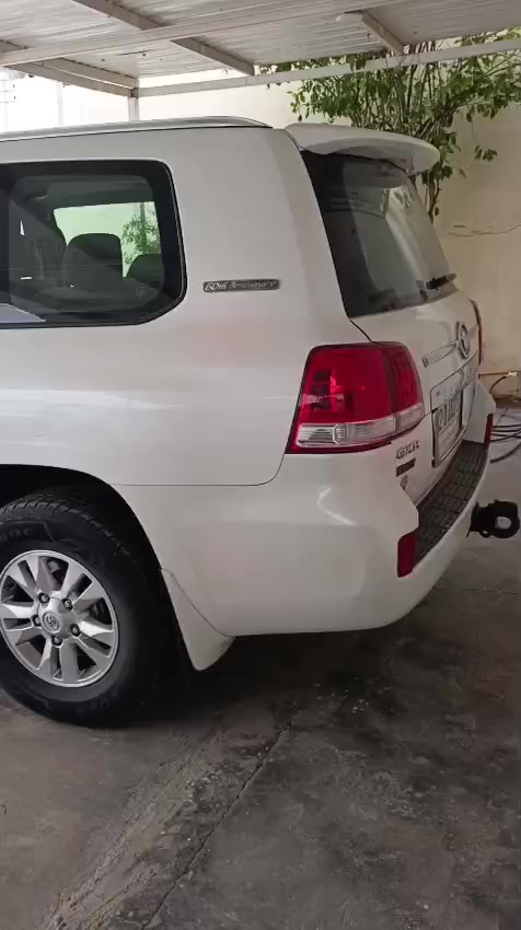 سلام عليكم لاندكروز 2010مكفوله كفاله عامه
بس دعاميات مصبوغه محرك مبدل شركه 
مكرك 6 سياره فول مواصفات GXR
مكان سياره الانبار الكرمه ‏‪***********‬‏
