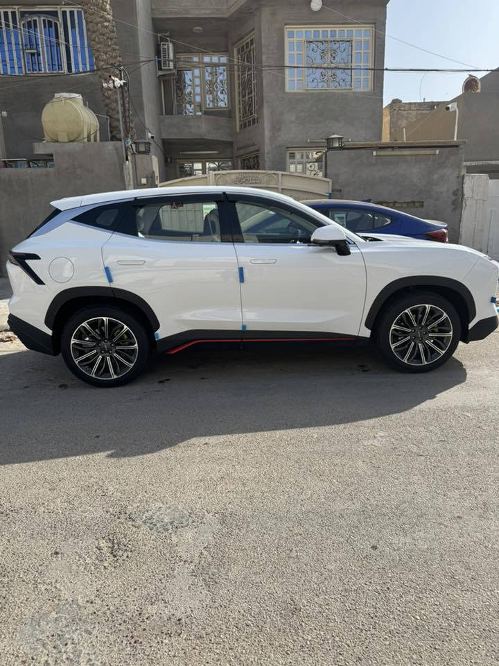 السلام عليكم سياره جيتور داشنك4 2025فول الفول
لون السياره ابيض 
نقاط عمياء
 كامرات 540درجه
تحديد مسار
اوتو هولد
انارة داخليه متغيره
بانوراما
كشنات تدفئة +تبريد
مقياس درجه حراره بالابواب
صندوك كهربائي
گير تعليك
اوامر صوتيه
  محرك 1600 توربو
وبيها بعد مواصفات
 ماشييه16000وقابله للزياده السعر : 27مليون وبيه مجال ورقمها بغداد باسمي
فقط للبيع.   المكان: بغداد. للاستفسار*********** سياره ماشيه7فقط بعده زيرو وبضمان شركه هارلم
